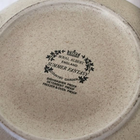 ROYAL ALBERT COVERED " SUMMER FANTASY" COUNTRY GARDEN COOK POT - Picture 4 of 4